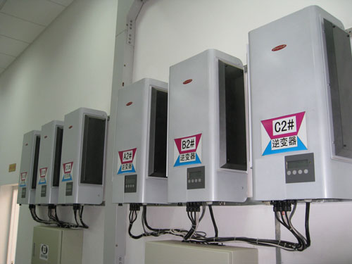 La instalacin FV en Chongming est equipada con 18 Fronius IG 500, 7 Fronius IG 400, 3 Fronius IG 40 y 3 Fronius IG 60
