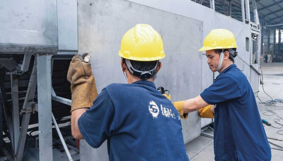 En crecimiento: todo empez como un taller para la flota de autobuses...