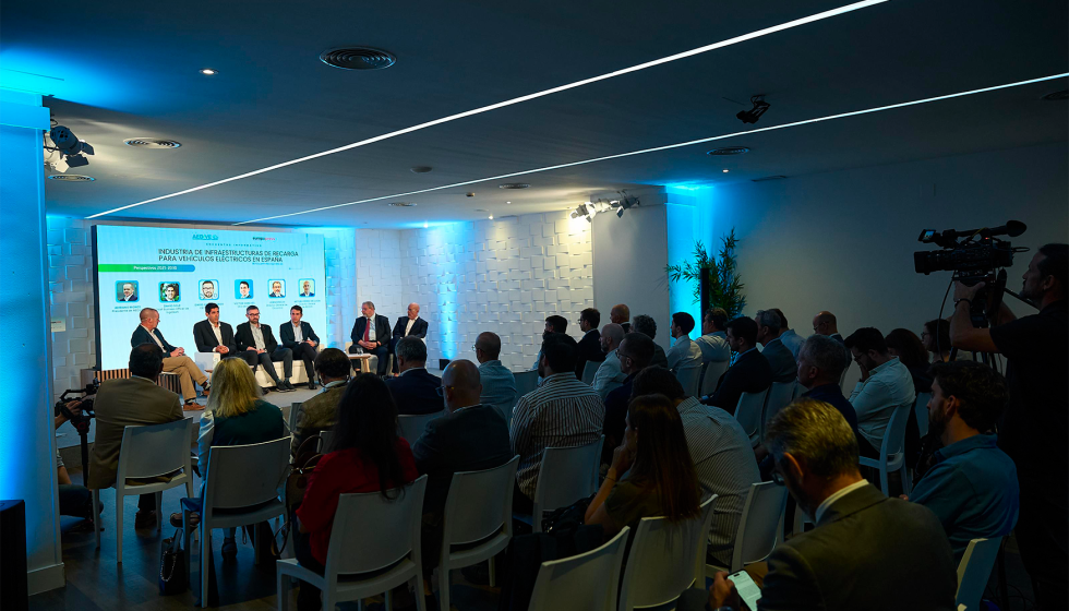 Aedive present� este informe coincidiendo con el D�a Mundial del Veh�culo El�ctrico, en el marco de un encuentro organizado con Europa Press...