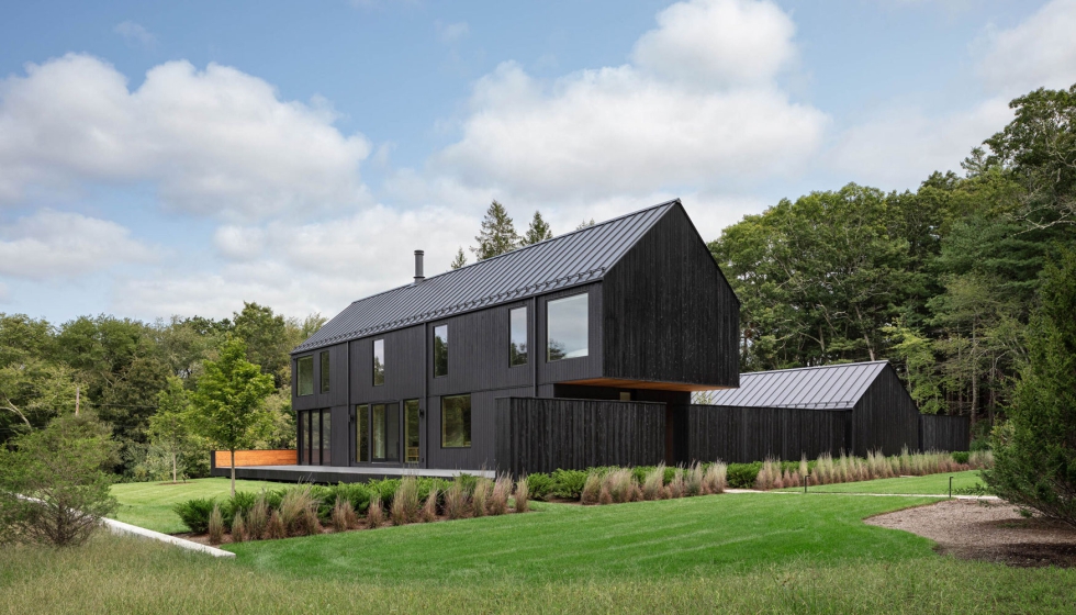 Irurena vuelve a situar a la madera en el centro del proyecto arquitectnico...