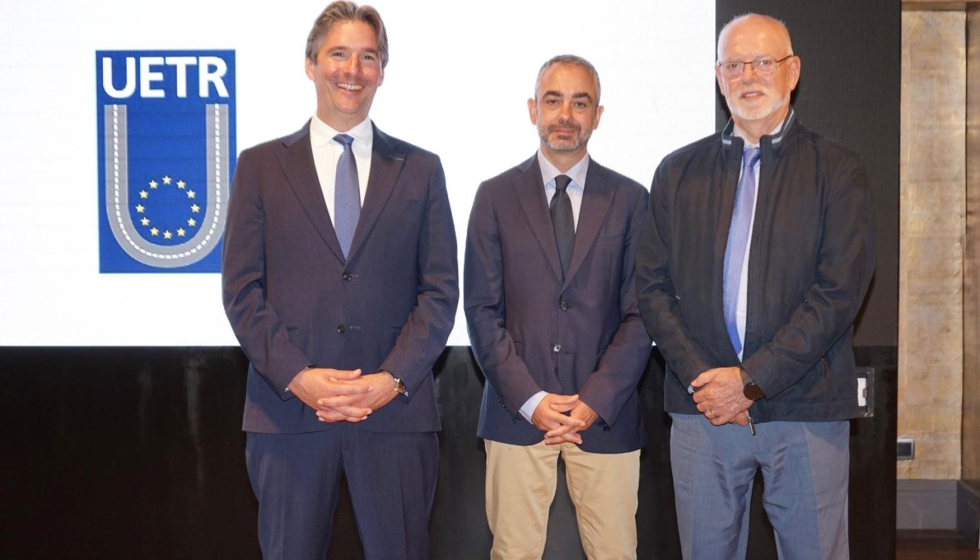 A la izquierda, Alexis Gibergues