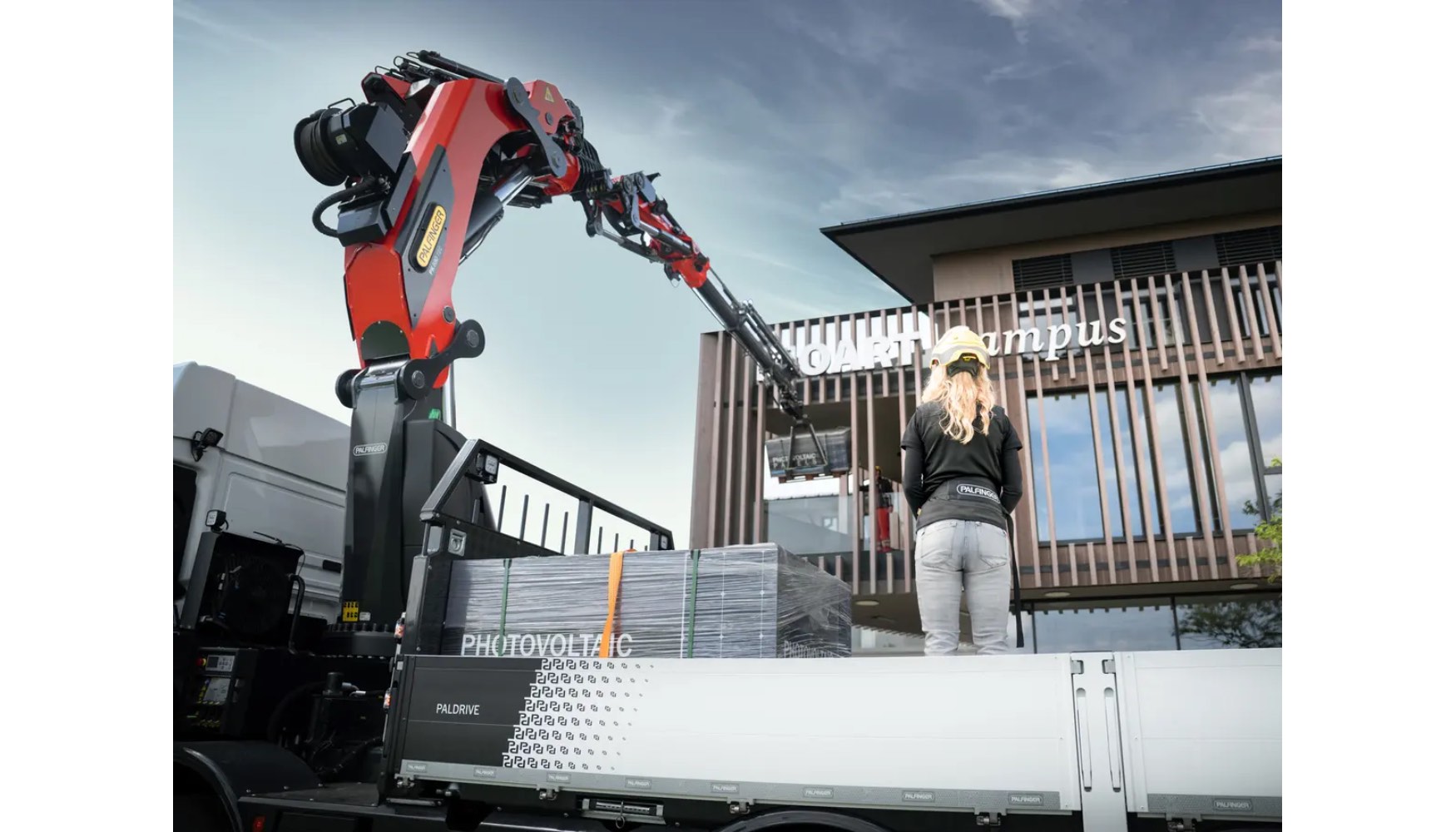 La PK 880 TEC nace para ampliar la exitosa lnea TEC, reconocida en todo el mundo por integrar los desarrollos ms avanzados en electrnica...