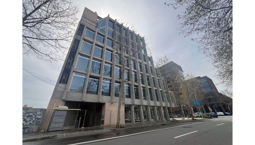 Fachada del edificio Llull, en Barcelona, de Baas Arquitectura, con vidrios de Saint-Gobain Glass
