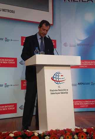Josep Miarnau, durante la rueda de prensa en Ankara