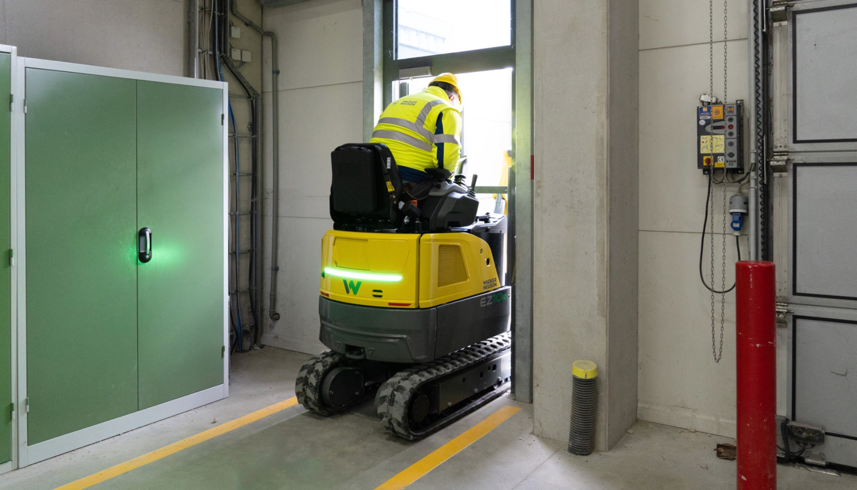 EZ10e de Wacker Neuson: estrecha, ligera y sin emisiones...