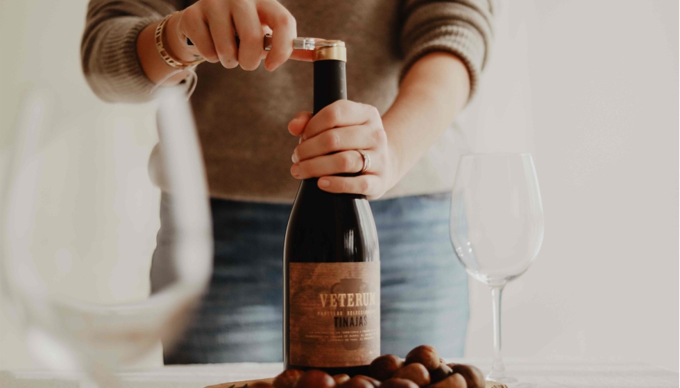 Veterum Tinajas, elaborado con uvas procedentes de vias viejas de ms de 70 aos...