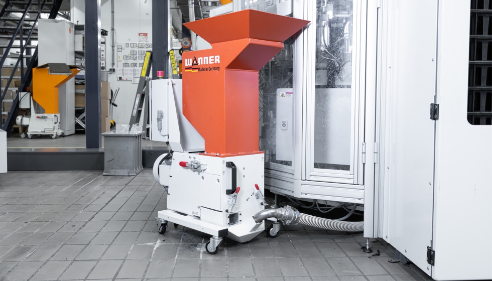 Proceso intermedio de reciclaje con una granuladora Wanner