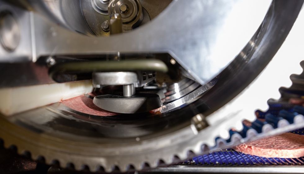 La Formax VerTex 660 est diseada con la revolucionaria tecnologa de formacin rotativa VerTex Tender-Form, que ofrece una textura superior...