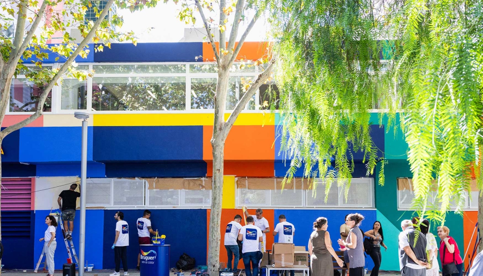 La obra art�stica, dise�ada por el colectivo Boa Mistura, plasma la palabra �Talento�, escogida por votaci�n entre 1.300 usuarios del TEB...