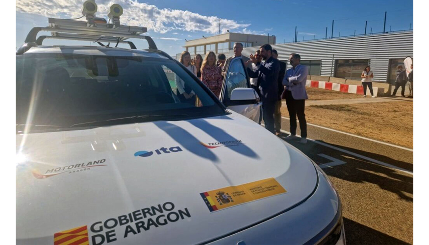 El coche aut�nomo desarrollado permitir� poner a prueba tecnolog�as relacionadas con el veh�culo aut�nomo conectado y la puesta en marcha de sistemas...