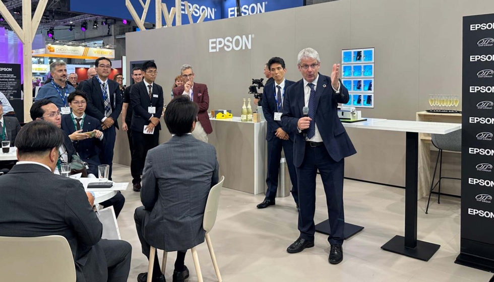 Instantnea de la rueda de prensa de Epson en Labelexpo 2025