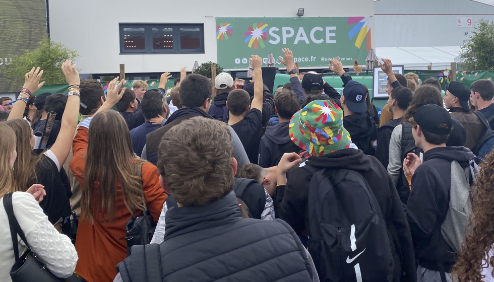 Presencia de jvenes asistentes en SPACE