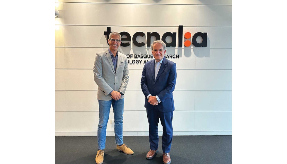 Jose Luis Elejalde, director de transici�n energ�tica, clim�tica y urbana de Tecnalia y Luis Blanco-Urgoiti, secretario general de Aveq-Kimika...