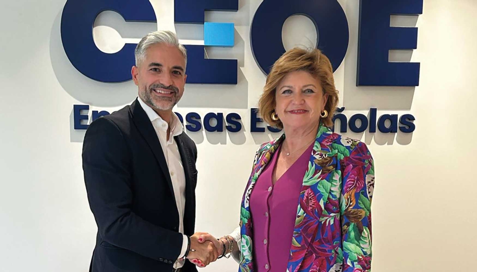 Representantes de CEOE Campus y ADINE durante la firma del acuerdo de colaboracin