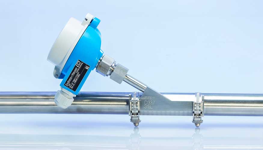 Montaje seguro y sencillo en la superficie del tubo mediante abrazaderas de tornillo de acero inoxidable