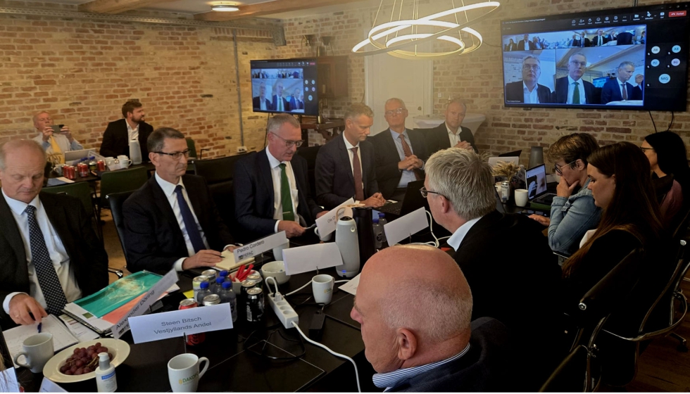 Reuni�n del sector de la alimentaci�n animal con Jacob Jensen, presidente del Consejo de Agricultura y Pesca de la Uni�n Europea...