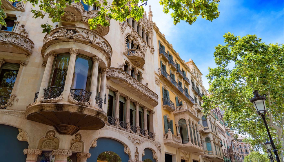 La media de antigedad del parque edificado actual en Espaa ronda los 43 aos y ms de la mitad se construyeron antes 1980...