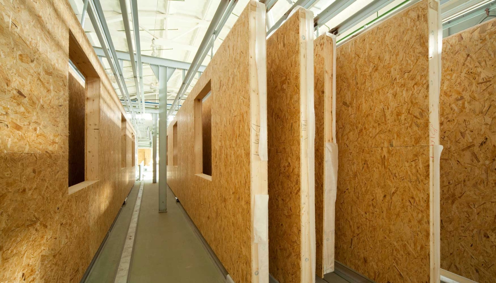 Fbrica de fachadas en 2D de paneles de madera, una de las soluciones ms empleadas en renovacin de edificios