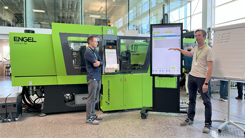 Os participantes do �iQ user community� assistiram a workshops t�cnicos para demonstra��o dos diversos iQ controls