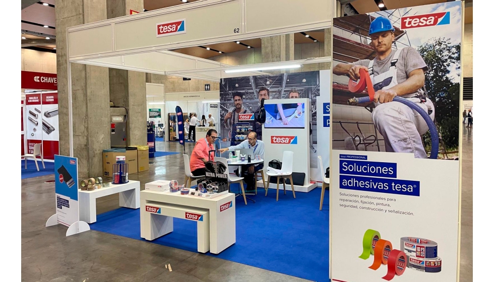 Stand de tesa tape en la edicin 2024 de la Feria Profer