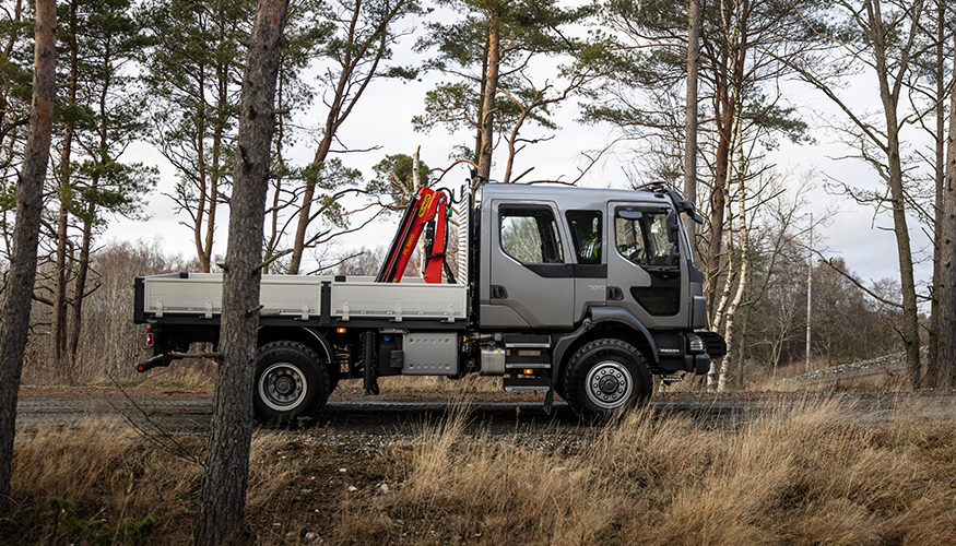 El nuevo Volvo FL 4x4 ofrece mayor rendimiento, altura libre al suelo y equipamiento especializado para entornos dif�ciles...