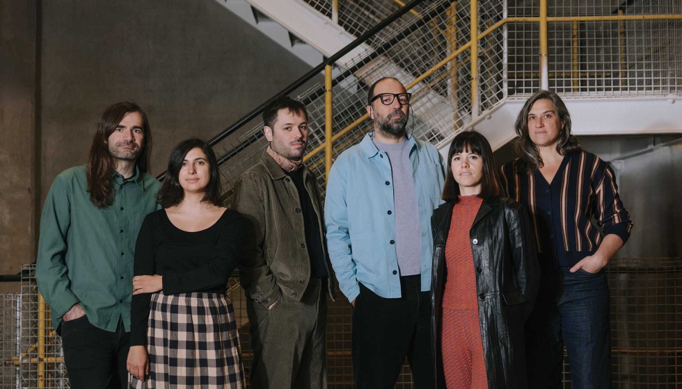 Foto de familia de los integrantes del equipo de comisarios Becoming. Architectures for a planet in transition del Congreso UIA 2026...