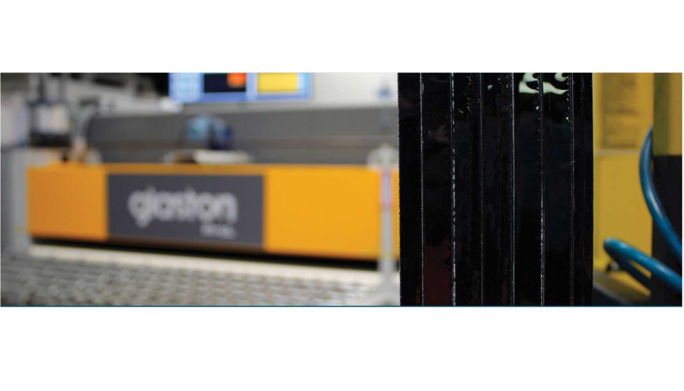 La segunda l�nea de laminaci�n procesa estructuras s�ndwich de hasta 100 mm de espesor, as� como exigentes capas intermedias especiales...