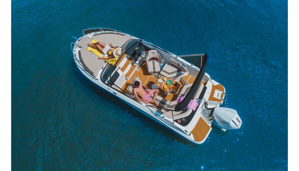 El nuevo Bayliner C21 se present� por primera vez en el Sal�n N�utico de D�sseldorf