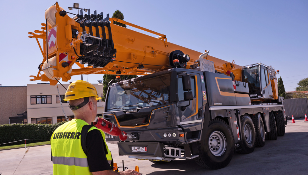 En la primera prueba prctica, los operadores tuvieron que demostrar su destreza en el manejo de la carga...