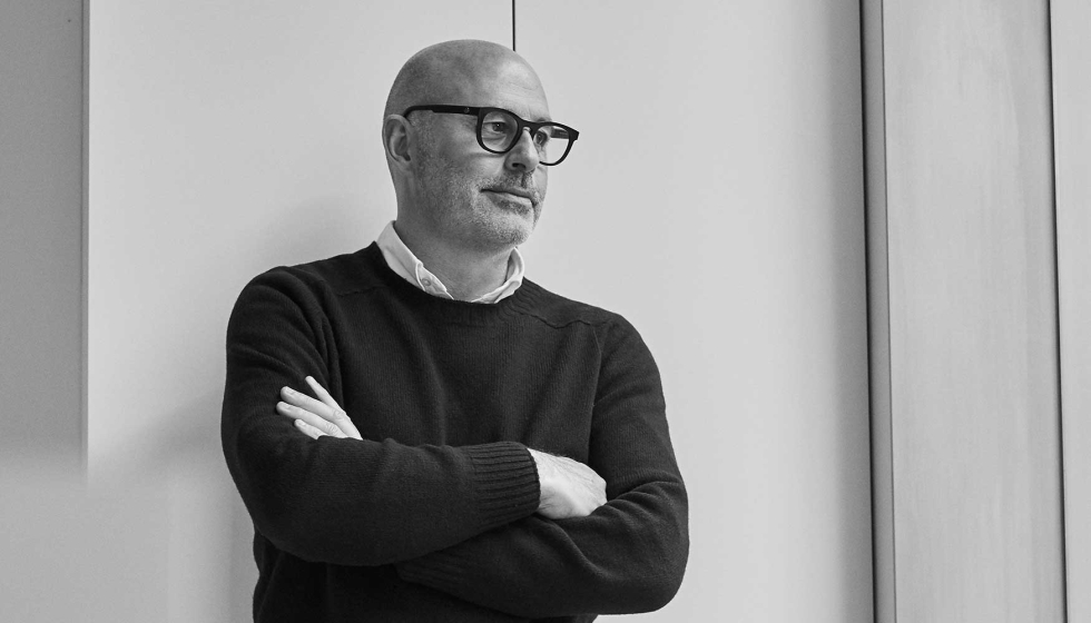 Interiorista y dise�ador industrial, Francesc Rif� (Sant Sadurn� d�Anoia, 1969) funda su estudio en Barcelona en 1994...