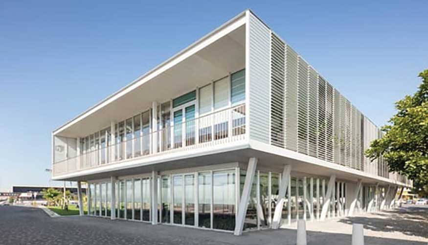 Proyecto reciente del panel Isodeck PVSteel en el Puerto de Lisboa con la construcci�n de dos edificios con materiales ligeros y alta capacidad...