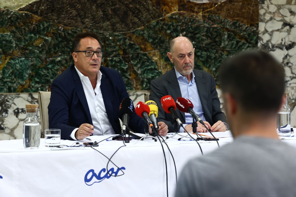 Jos� Luis Dominguez (director general) y Jes�s Posadas (presidente) durante la presentaci�n de los resultados de ACOR en Valladolid...