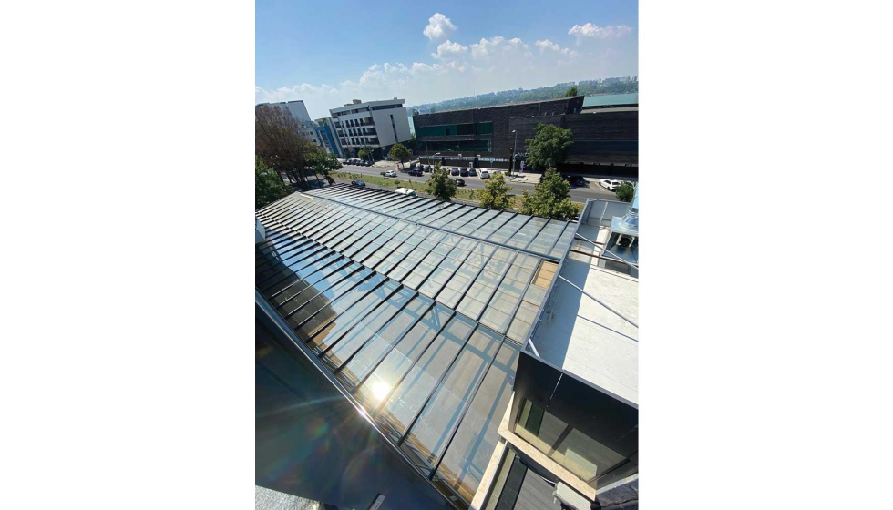 El sistema modular de techo m�vil TKM de Tecnikor, ofrece un alto grado de aislamiento y seguridad...