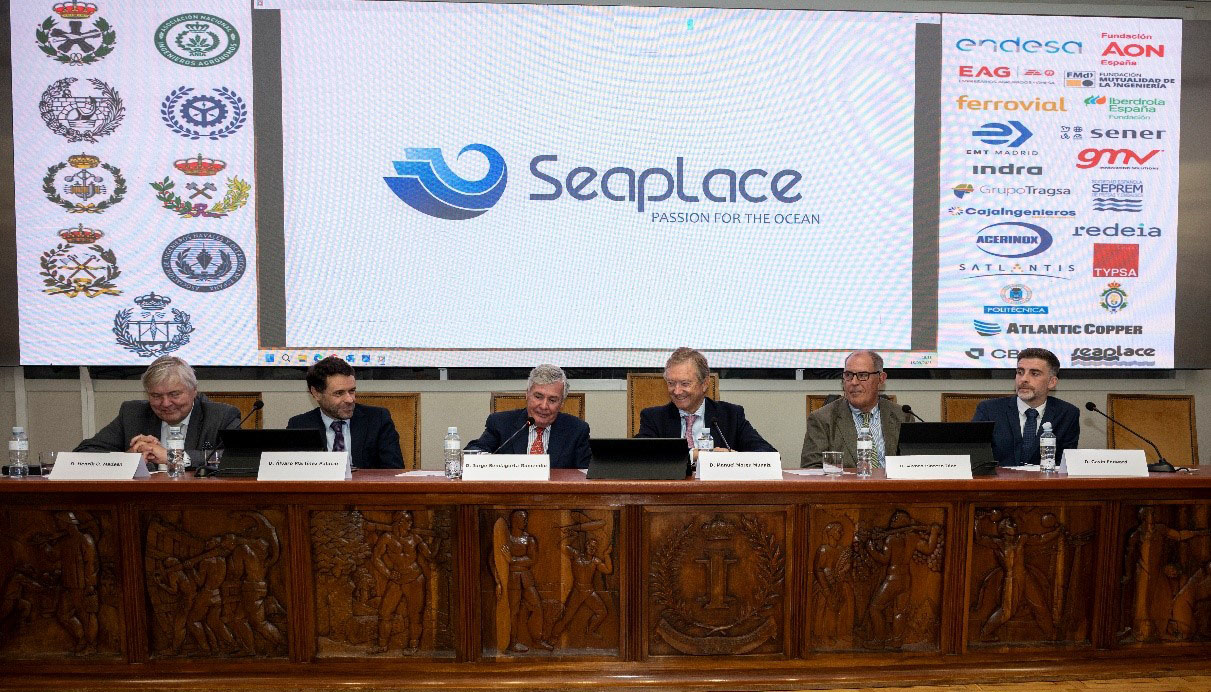 Mesa redonda �La ingenier�a como motor del desarrollo�, moderada por Jaime Moreu