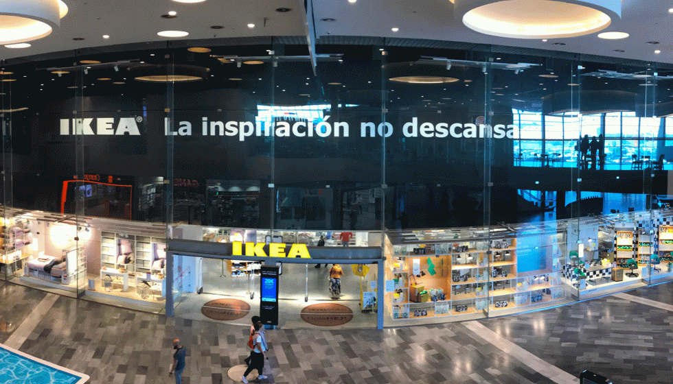 Figura 2: Fachada original modificada con el acceso central