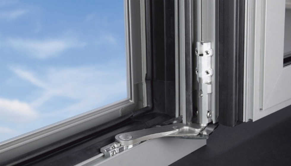 La lnea STYLE para aluminio de WSS cuenta con bisagras ocultas de alta capacidad