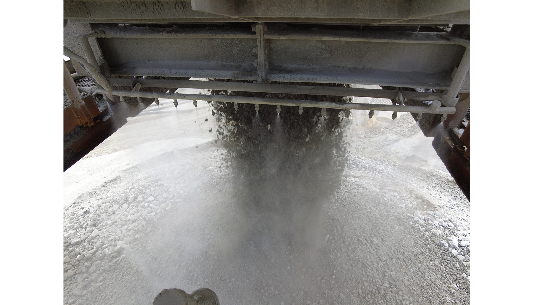 Ilustraci�n 1. Boquillas Jetzone en vertido de cinta. Atalaya mining