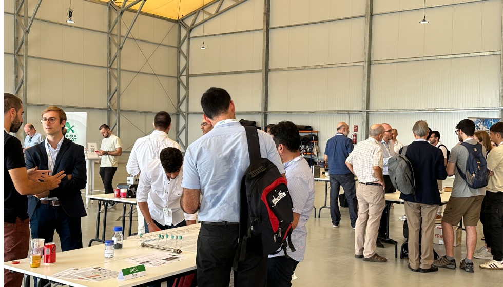 Adems de las presentaciones tcnicas, la jornada cont tambin con un espacio para demostraciones y networking y una visita al proyecto aeroH2ub...