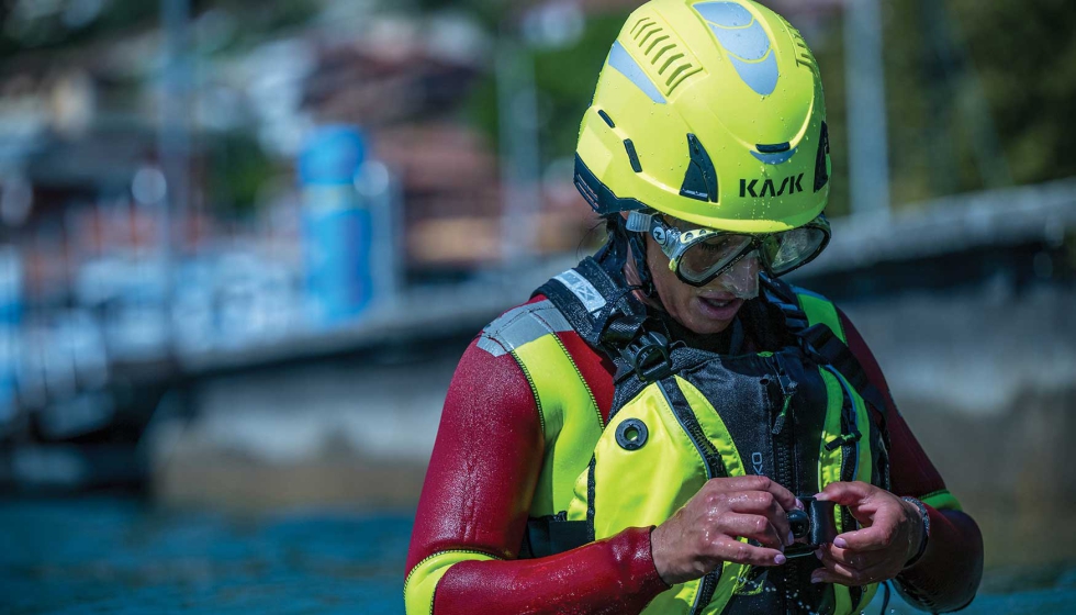 Con paneles de protecci�n laterales, Quantum tambi�n cumple con la norma EN 1385 aplicable a actividades acu�ticas y deportes en aguas bravas...