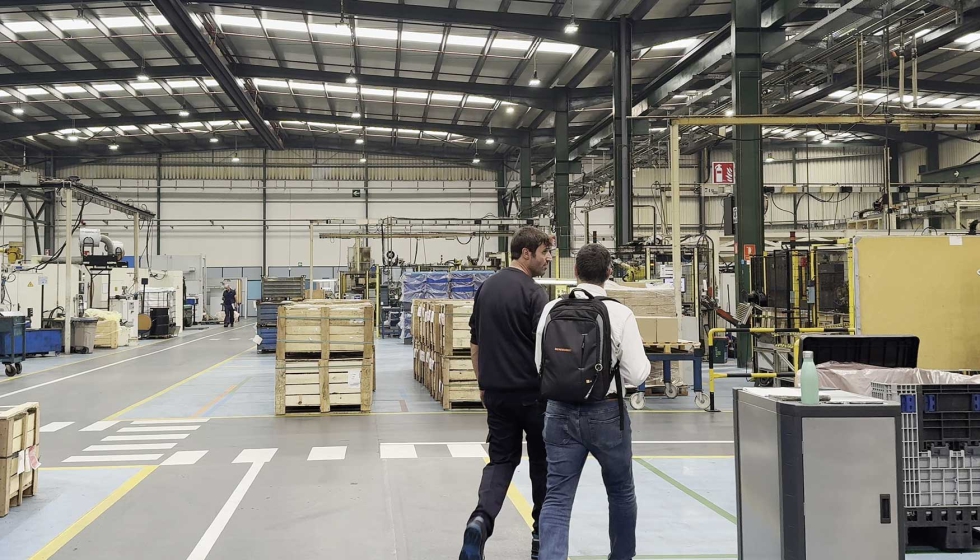 CIE Automotive necesitaba un sistema de inspeccin y control de calidad verstil que aumentara la fiabilidad...