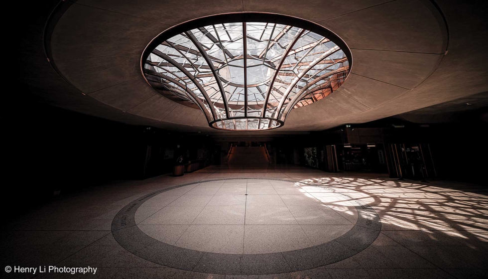 'The Oculus', la claraboya del vestbulo subterrneo de entrada al Austarlian War Memorial de Canberra, en Australia. Foto: Henry Li Photography...