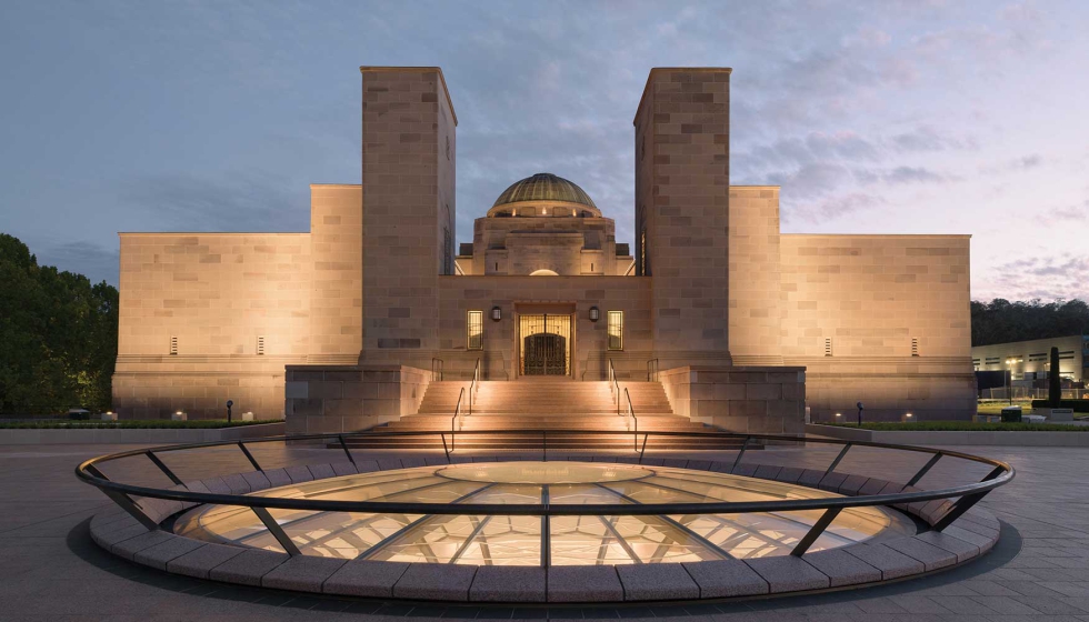 The Oculus tiene una estructura de acero y cristal de nueve metros de ancho y 12 toneladas de peso. Foto: Thurston Empson - Architect: Studio SC...