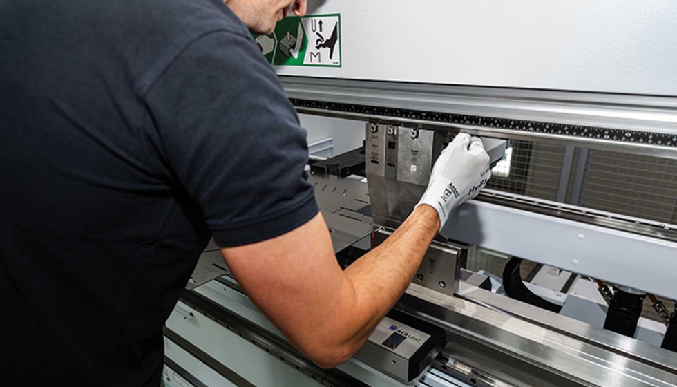 Proteccin contra accidentes laborales...