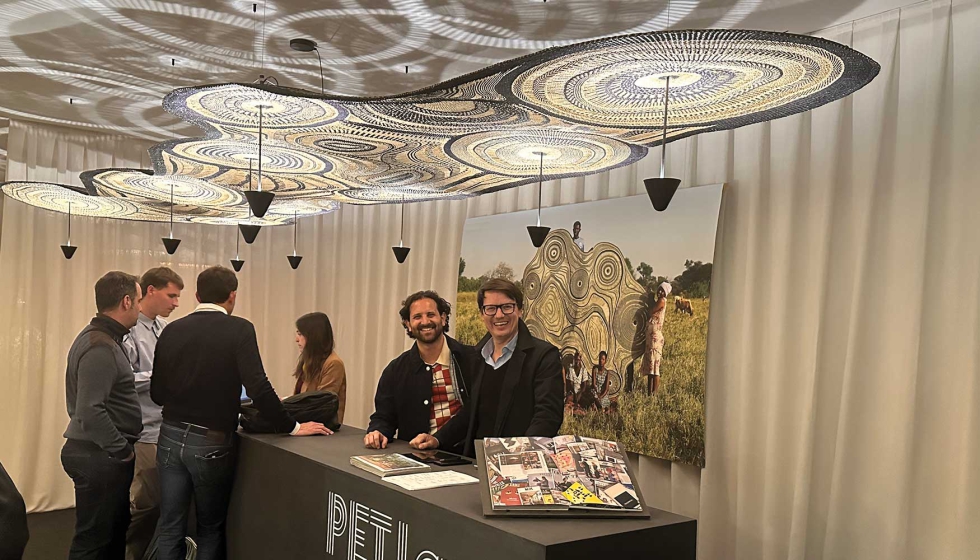 Detalle del stand de PET Lamp en la edicin 2025 de Euroluce