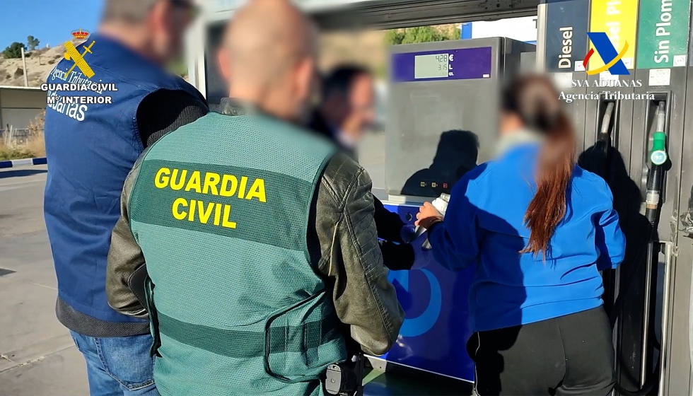 Los investigadores descubrieron que estos carburantes adulterados proven�an de Letonia, Polonia, Eslovaquia, Hungr�a y Lituania, entre otros pa�ses...