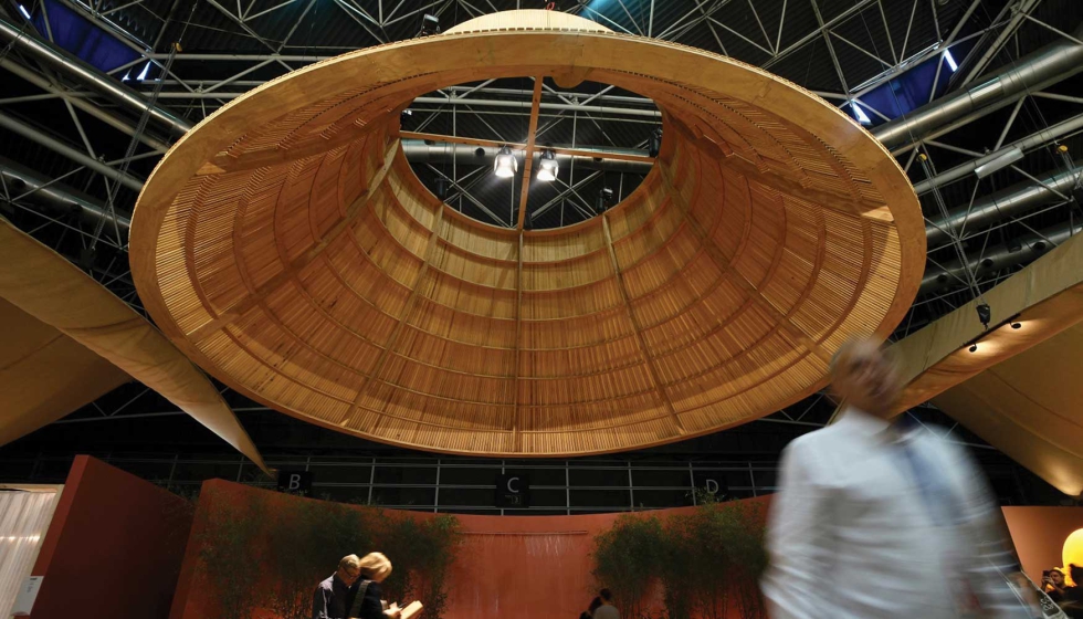 Hotel H�bitat, que ocupa m�s de 800 m� y que, bajo la direcci�n del interiorista Tom�s Al�a con su proyecto �Barracas�...