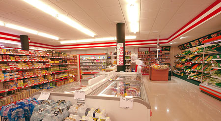 Vista interior de uno de los establecimientos Cemar, a partir de ahora, bajo la marca Covirn