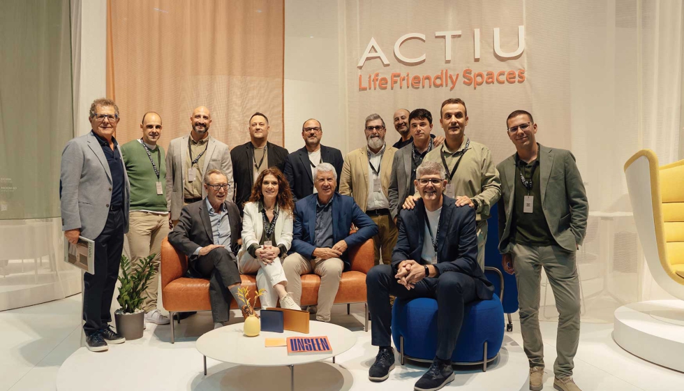 Equipo Actiu en la Feria H�bitat Valencia 2025