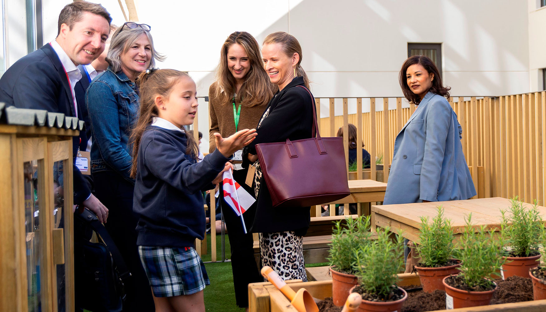 Exterior aula Explorer Campus