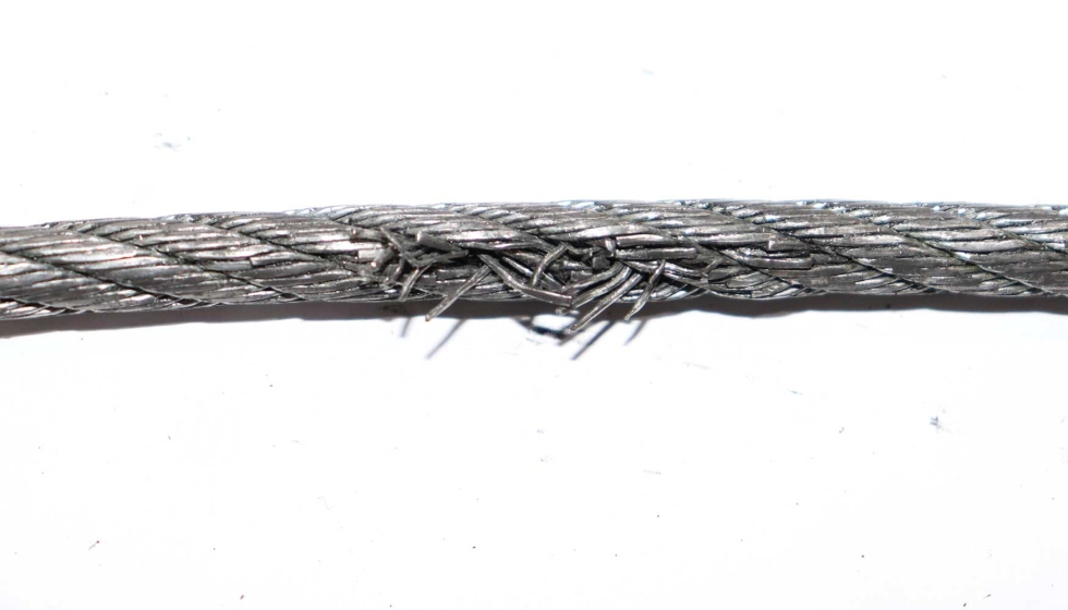 Figura 7. Ensayo de resistencia en cable y cable tras ensayo de durabilidad